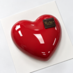 Red Velvet dort ve tvaru srdce NM DESSERTS Olomouc